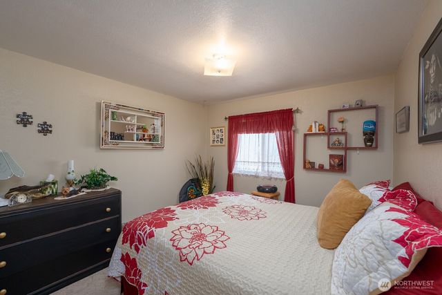 307 Hilltop Circle, Ephrata, WA 98823