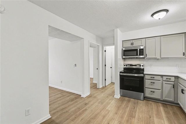 106C Smith Street, Smithville, MO 64089