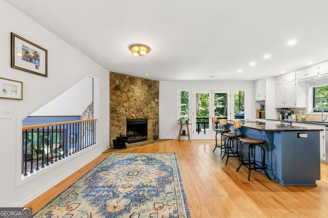 1115 Lake Drive, Roswell, GA 30075