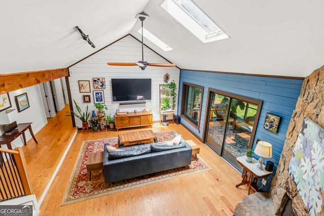 1115 Lake Drive, Roswell, GA 30075