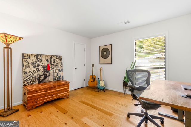 1115 Lake Drive, Roswell, GA 30075