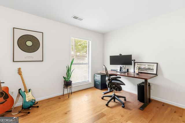 1115 Lake Drive, Roswell, GA 30075