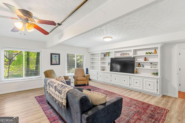 1115 Lake Drive, Roswell, GA 30075