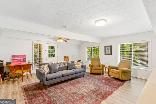1115 Lake Drive, Roswell, GA 30075