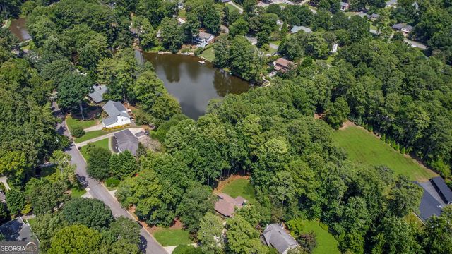 1115 Lake Drive, Roswell, GA 30075