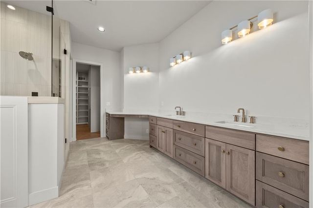 11711 W 181st Terrace, Overland Park, KS 66103