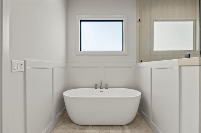 11711 W 181st Terrace, Overland Park, KS 66103