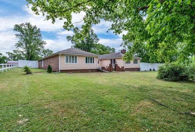 454 W Campbell Rd, Goodlettsville, TN 37072