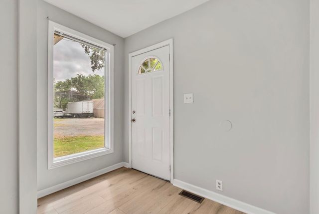 454 W Campbell Rd, Goodlettsville, TN 37072