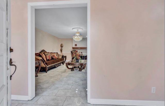 454 W Campbell Rd, Goodlettsville, TN 37072