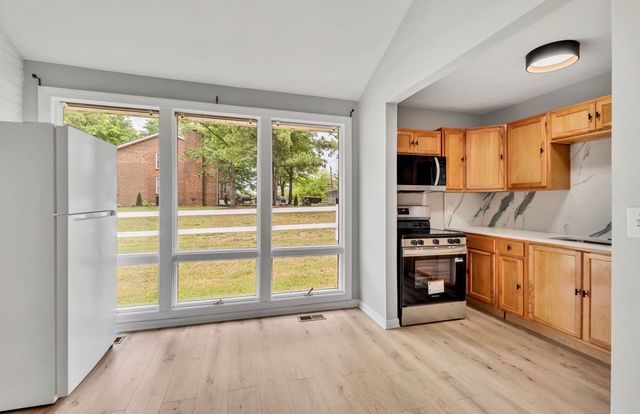 454 W Campbell Rd, Goodlettsville, TN 37072