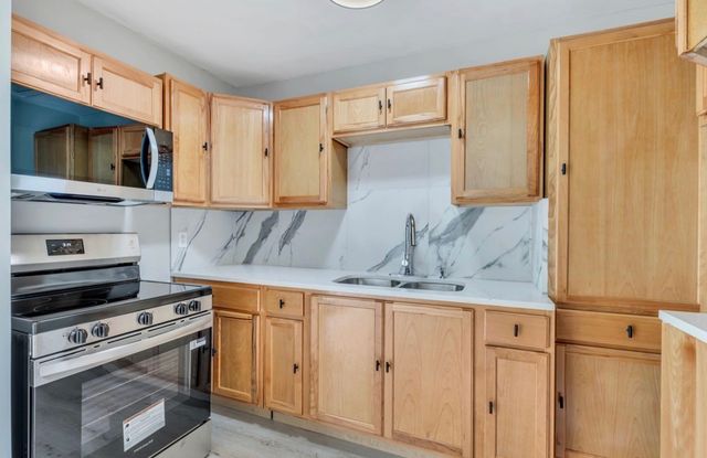 454 W Campbell Rd, Goodlettsville, TN 37072