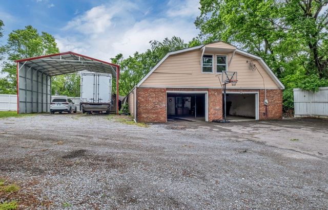 454 W Campbell Rd, Goodlettsville, TN 37072