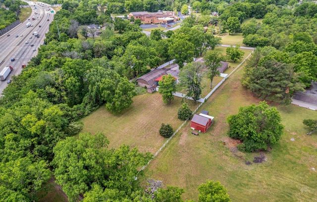 454 W Campbell Rd, Goodlettsville, TN 37072