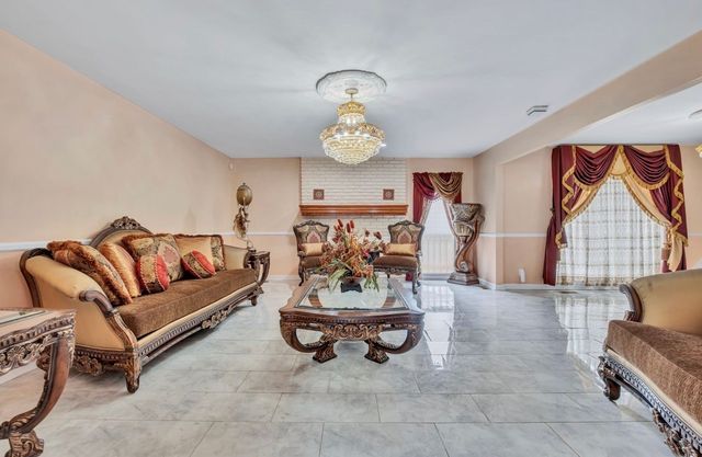 454 W Campbell Rd, Goodlettsville, TN 37072
