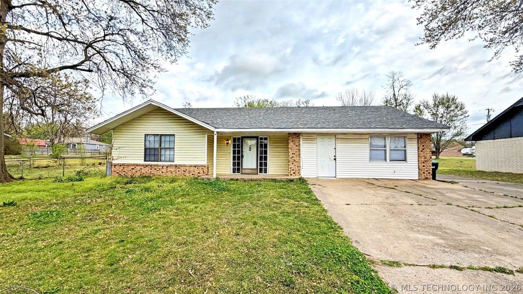 403 Kim Street, Tahlequah, OK 74464