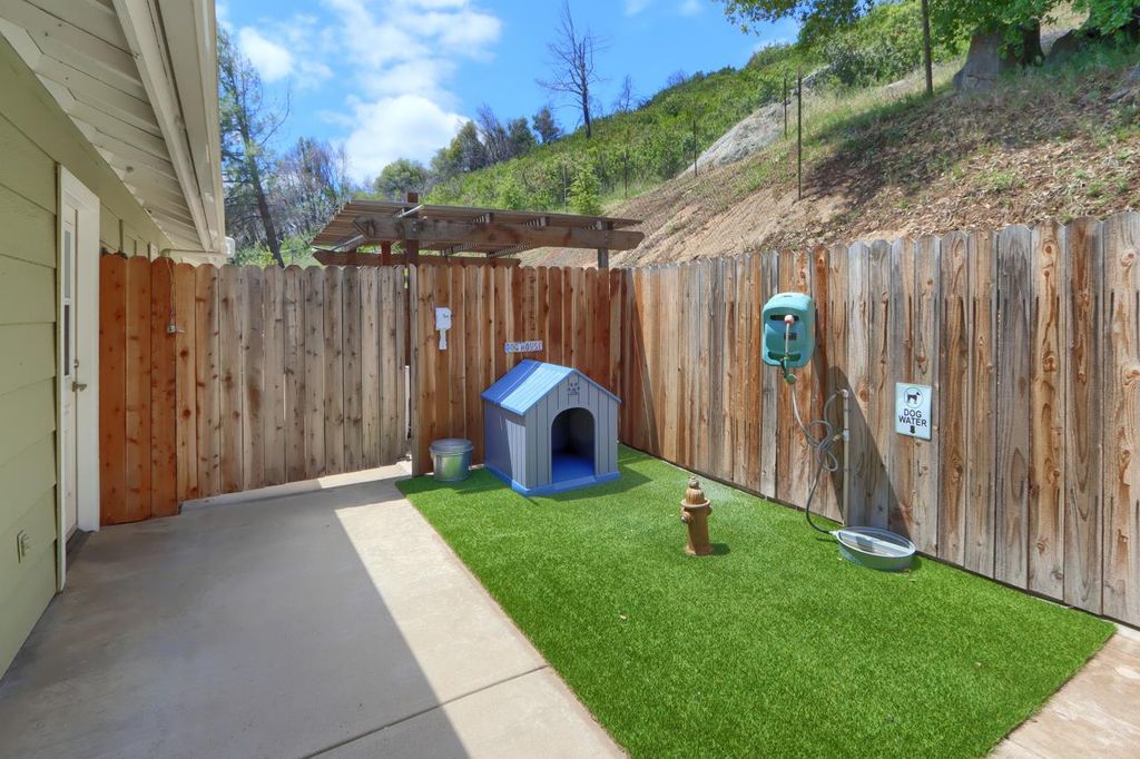 Image 16 of property listing at 4117 Indian Rock, Mariposa, CA 95338