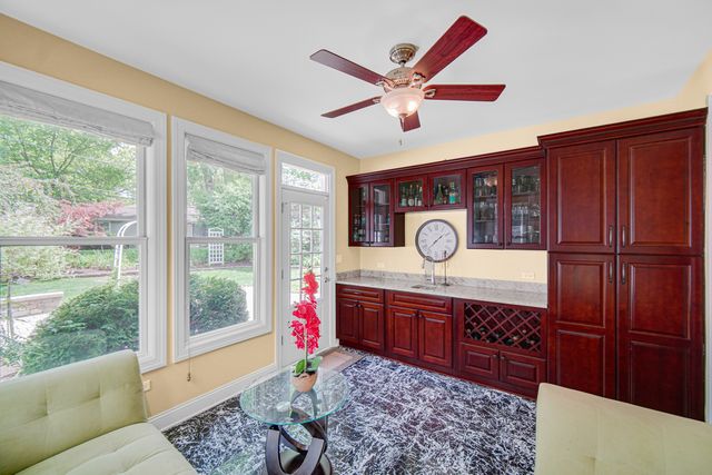706 Wehrli Drive, Naperville, IL 60540