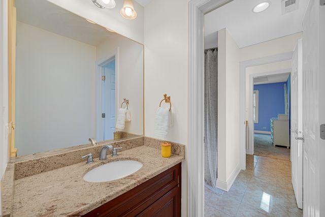 706 Wehrli Drive, Naperville, IL 60540