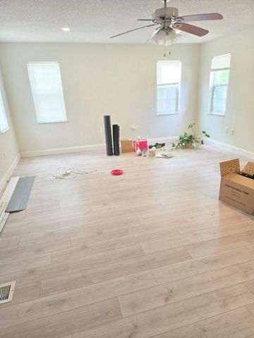 2304 KINGSTON STREET S, St Petersburg, FL 33711