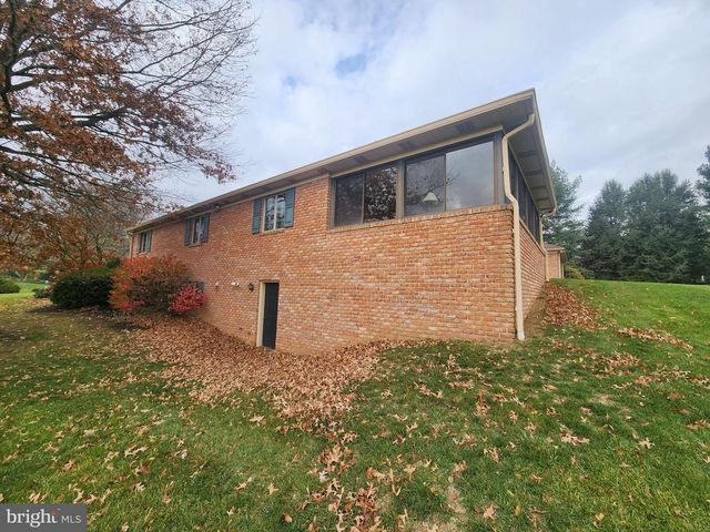 1165 WYNDSONG DR, York, PA 17403