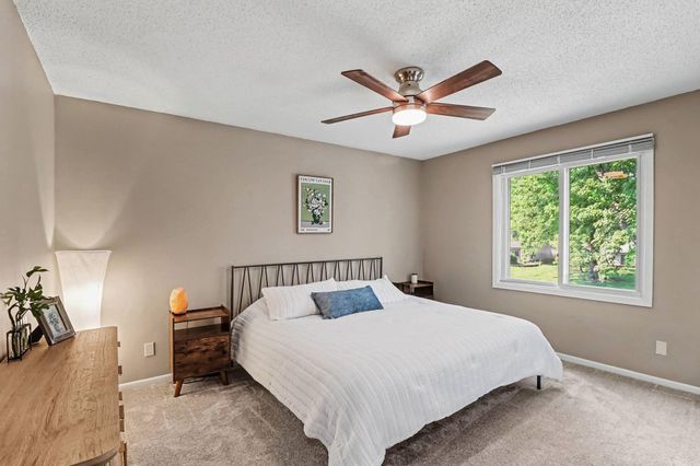 5675 W 137th Street, Savage, MN 55378