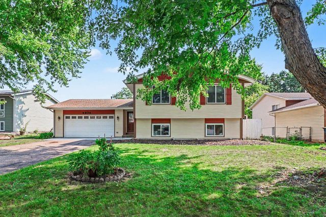 5675 W 137th Street, Savage, MN 55378