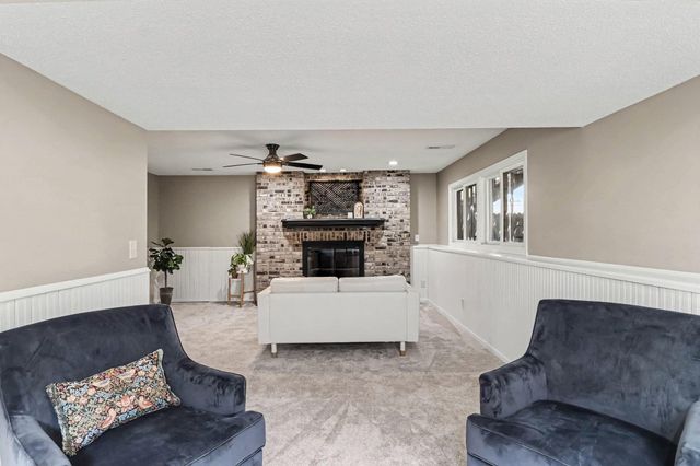 5675 W 137th Street, Savage, MN 55378