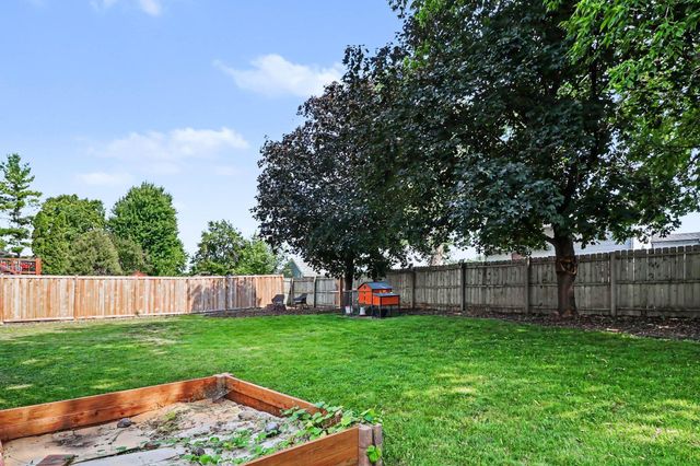 5675 W 137th Street, Savage, MN 55378