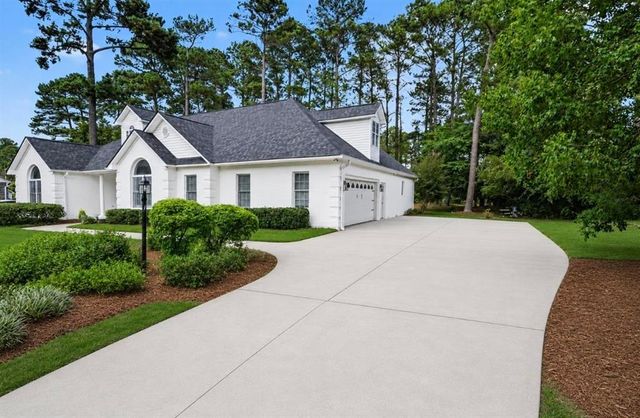 3517 Golf Ave., Little River, SC 29566