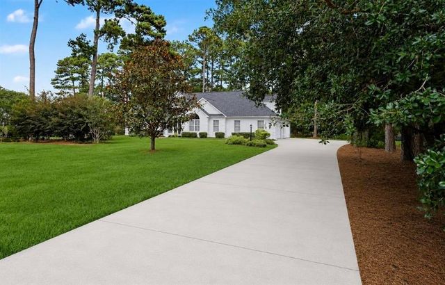 3517 Golf Ave., Little River, SC 29566