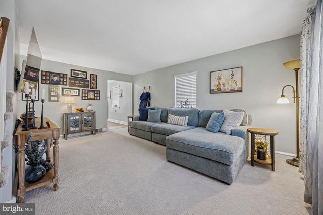 49 LOLLER RD, Hatboro, PA 19040