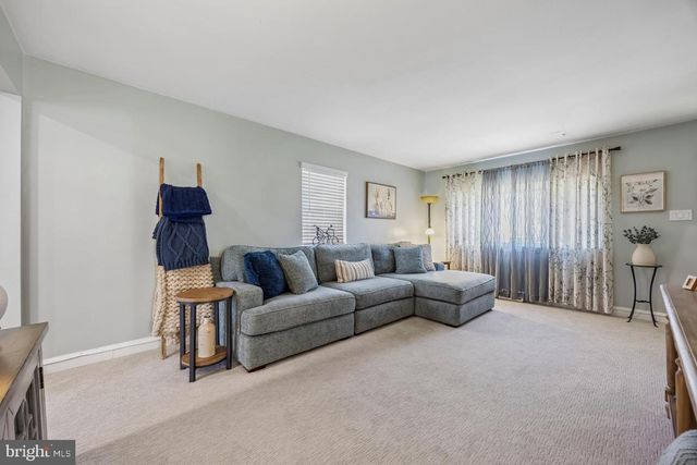 49 LOLLER RD, Hatboro, PA 19040