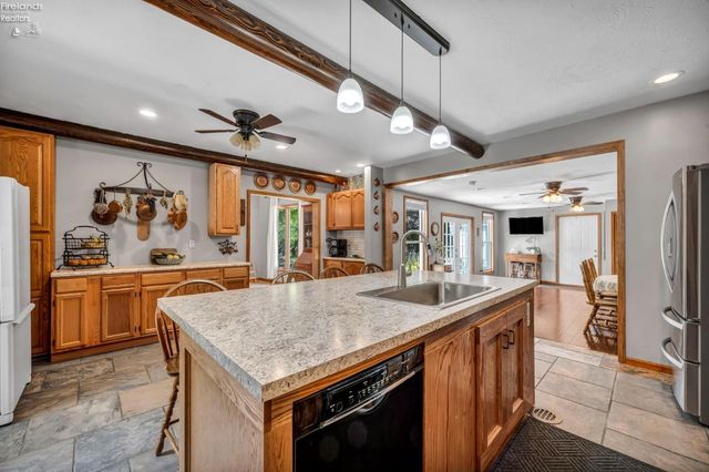 2250 Claus, Vermilion, OH 44089