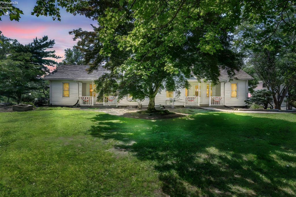 2250 Claus, Vermilion, OH 44089
