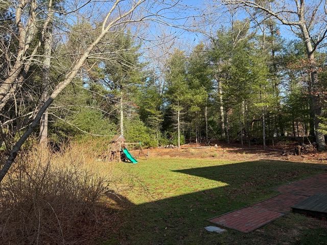 42 Wellington Ln, Duxbury, MA 02332