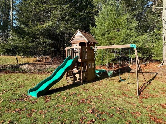 42 Wellington Ln, Duxbury, MA 02332