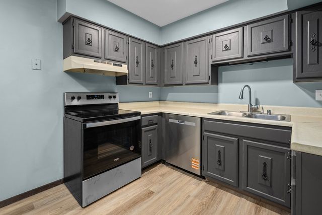 2501 Unit D 26th Avenue, Rock Island, IL 61201