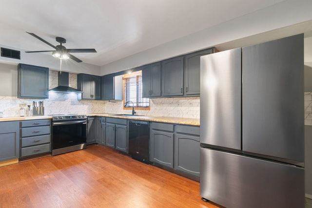 11015 S Theresa Circle 3C, Palos Hills, IL 60465