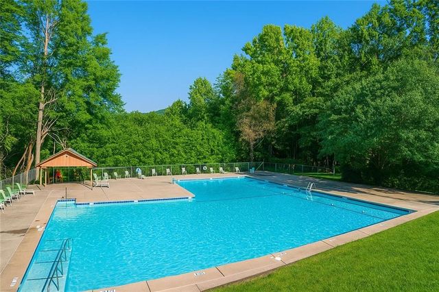 120 Dogwood Terrace, Ellijay, GA 30536