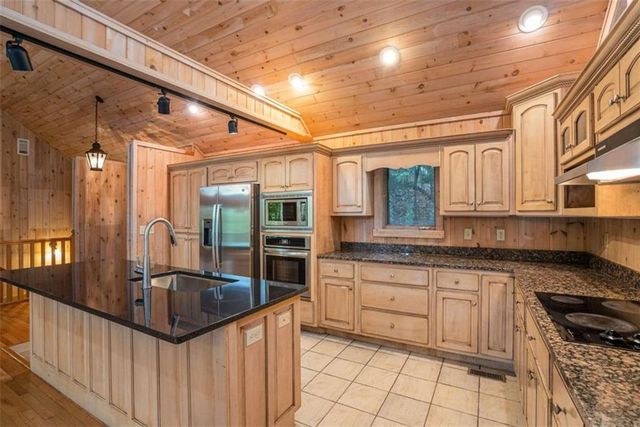 120 Dogwood Terrace, Ellijay, GA 30536