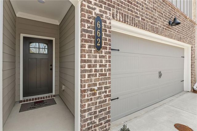 662 Sunstone Lane, Lawrenceville, GA 30043