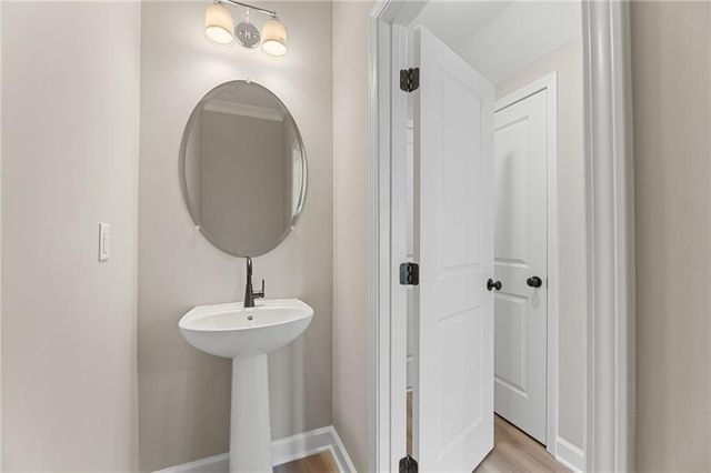 662 Sunstone Lane, Lawrenceville, GA 30043