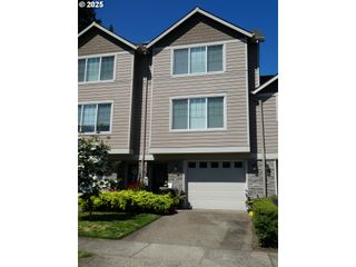 9097 Sw SWEEK Dr, Tualatin, OR 97062