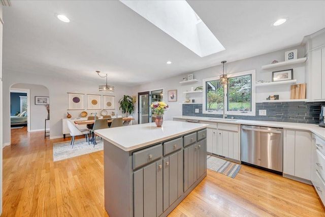 6925 Shaver RD, Roanoke, VA 24018