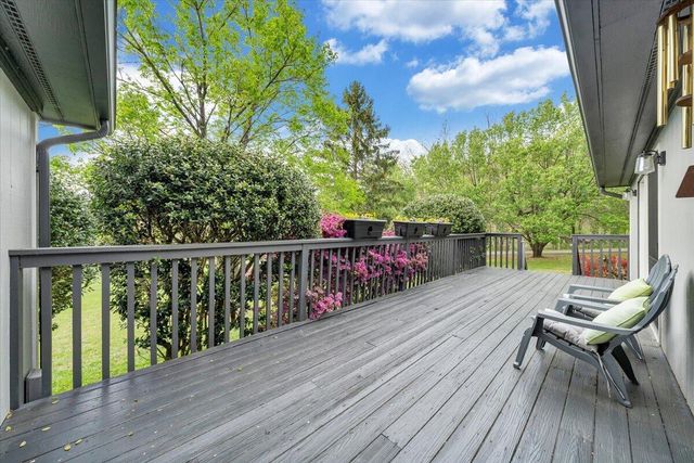 6925 Shaver RD, Roanoke, VA 24018