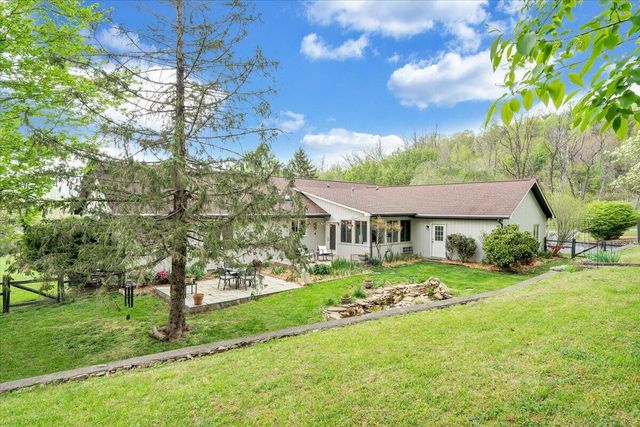 6925 Shaver RD, Roanoke, VA 24018