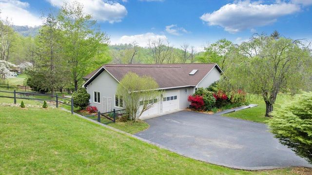 6925 Shaver RD, Roanoke, VA 24018