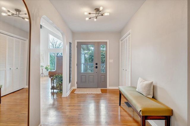 6925 Shaver RD, Roanoke, VA 24018