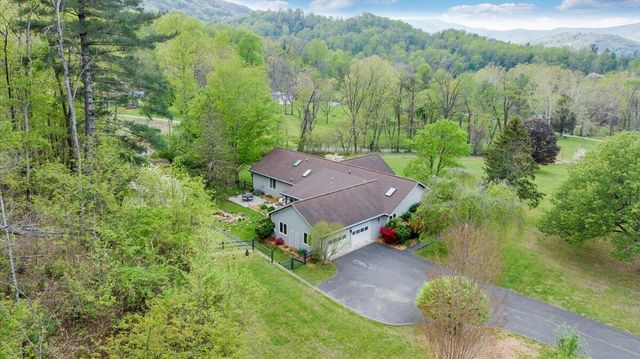 6925 Shaver RD, Roanoke, VA 24018